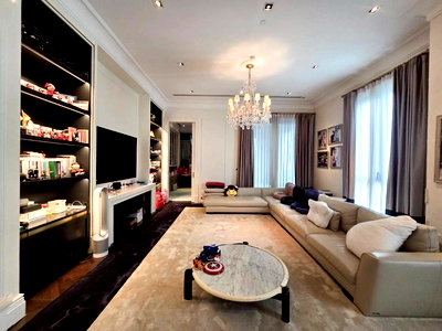 ขายคอนโด : ❖ Nice Decoration ❖ ชั้น 15+ ขนาด 375.62 ตร.ม. | 3 ห้องนอน ตกแต่งครบ | คอนโดใกล้ เซ็นทรัล เอ็มบาสซี เพียง 1 นาที, BTS เพลินจิต 3 นาที