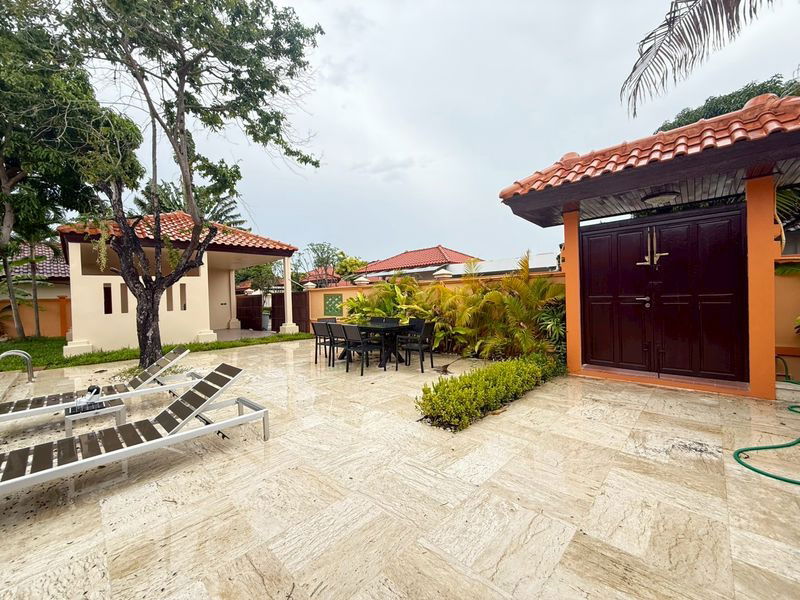 บ้านเดี่ยวให้เช่า : ให้เช่า Baan Balina 1 (บ้านบาลีน่า 1) 4 ห้องนอน 3 ห้องน้ำ