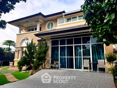 เช่าบ้านเดี่ยว ถนนเฉลิมพระเกียรติ ร.9 : บ้าน 4-ห้องนอน ใน ดอกไม้ (ID 880953)