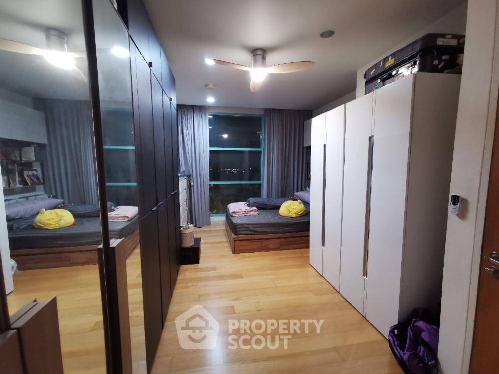รูป คอนโด 4-ห้องนอน ที่ ชาเทรียม ริเวอร์ไซด์ คอนโดมิเนียม ใกล้ BTS สะพานตากสิน (ID 566444) - รูปที่ 10/15