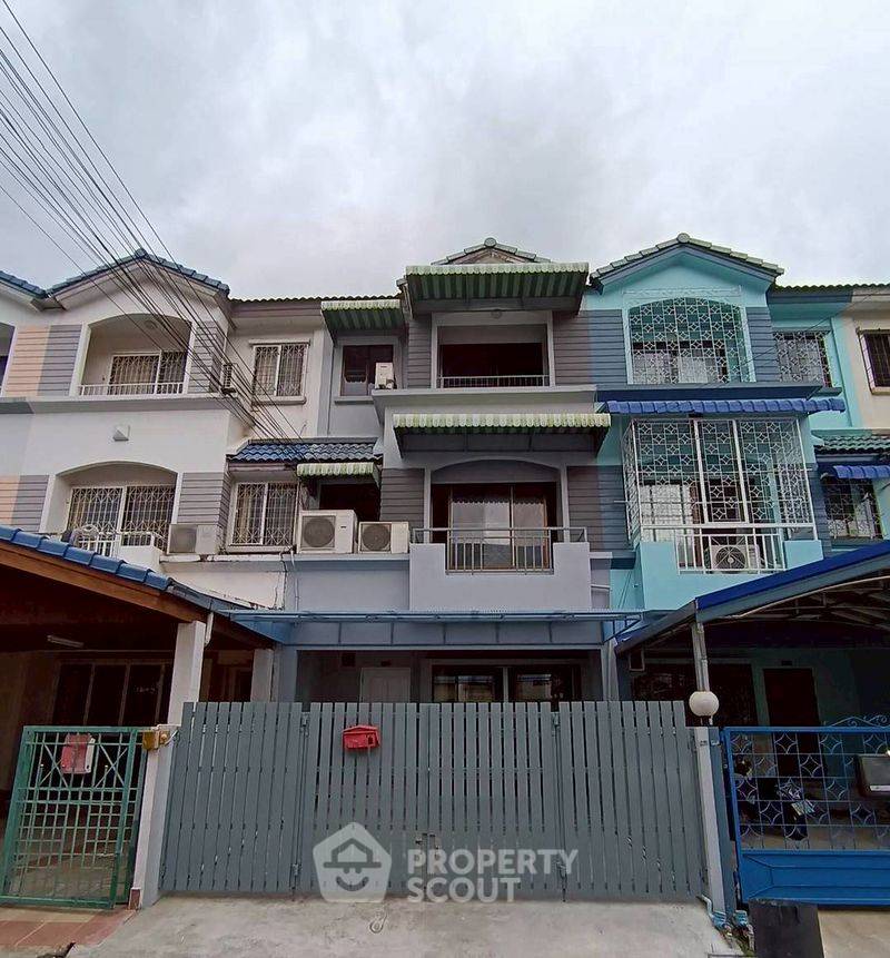 รูป ทาวน์เฮาท์ 3-ห้องนอน ที่ บ้านกลางเมือง พระราม 9 ซอย 43 ใน สวนหลวง (ID 2353619) - รูปที่ 1/17