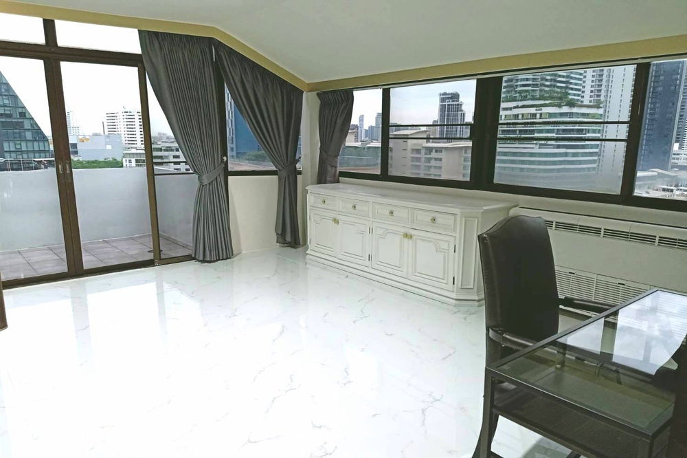 picture For Rent ! Newly renovated, high floor, There is a bathtub! Code C20240301748...The Waterford Thonglor 11, 3 bed, 2 bath, furnished, ready to move in  - 6/10