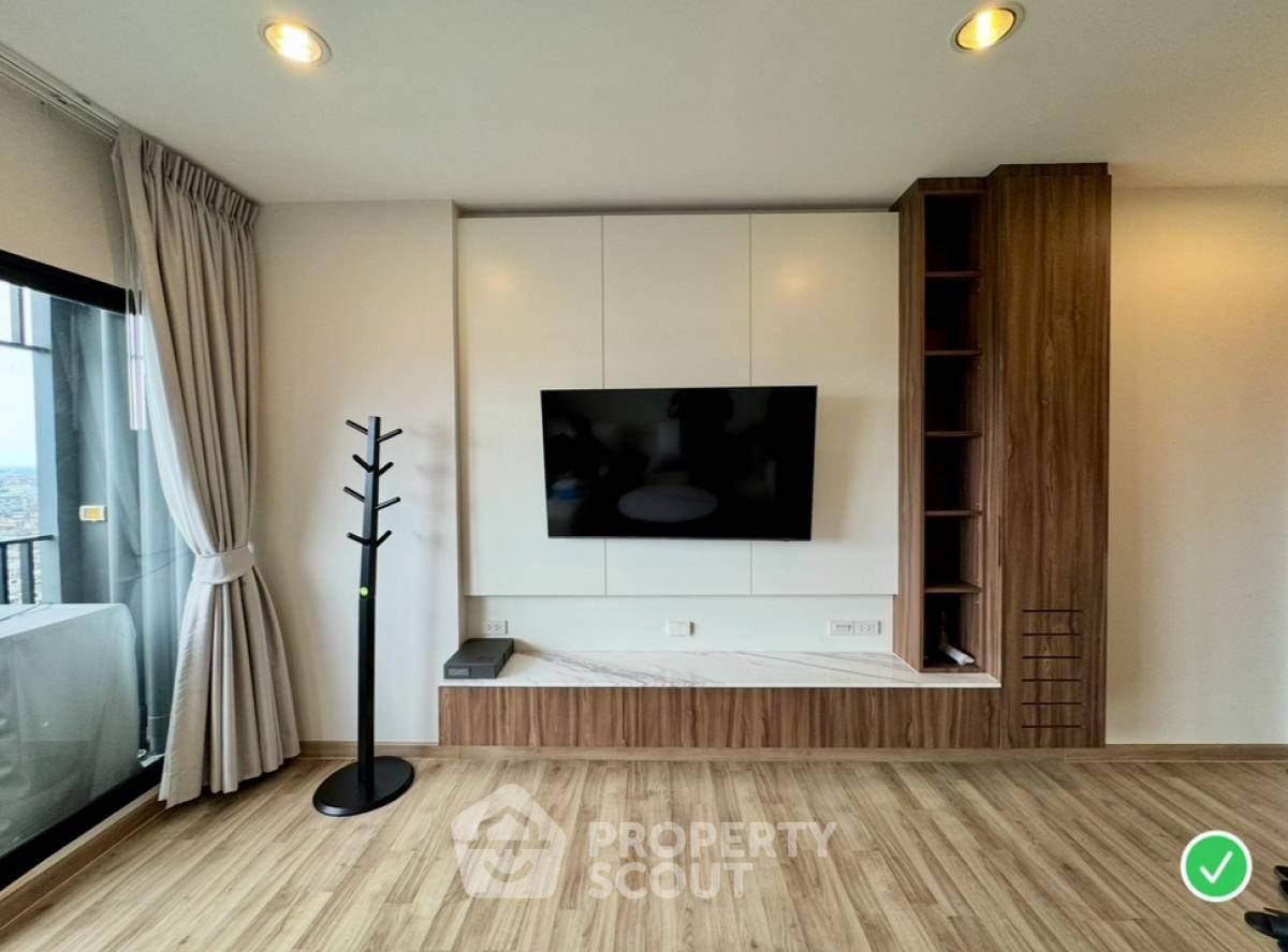 picture 2-BR Condo at Niche Mono Charoen Nakorn in Dao Khanong (ID 1895696) - 3/9