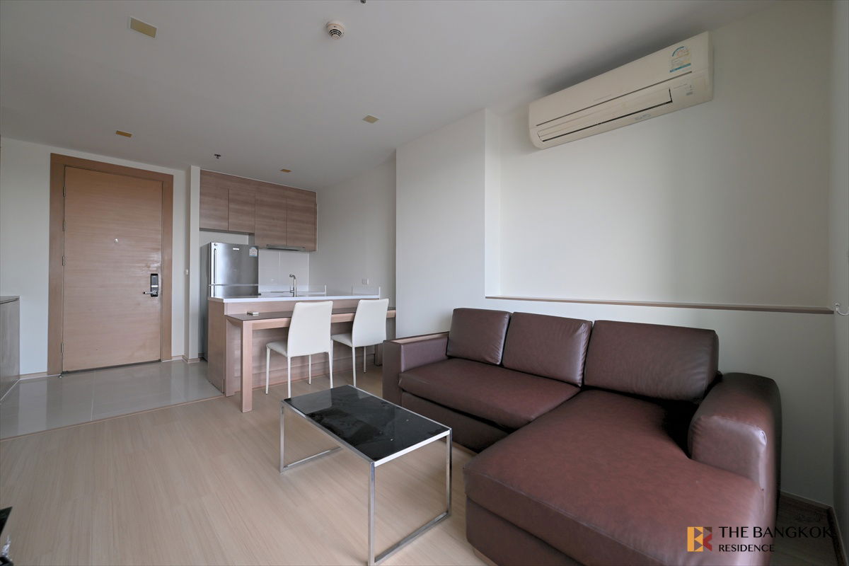 picture  RHYTHM Ratchada-Huaikhwang 🌃 High-Floor Unit with Stunning View 💫Near MRT Huai Khwang  - 2/12