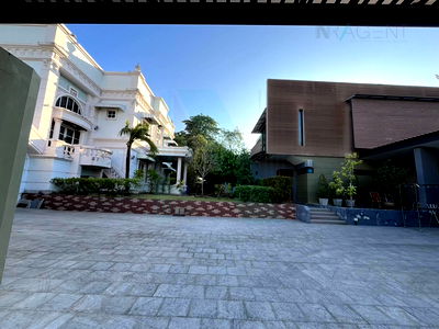 Houses for sale Central Rama 2 : 📌 For Sell 2-story Houses, 2 houses CHICHA COUNTRY CLUB  7 bedroom 7 bathroom