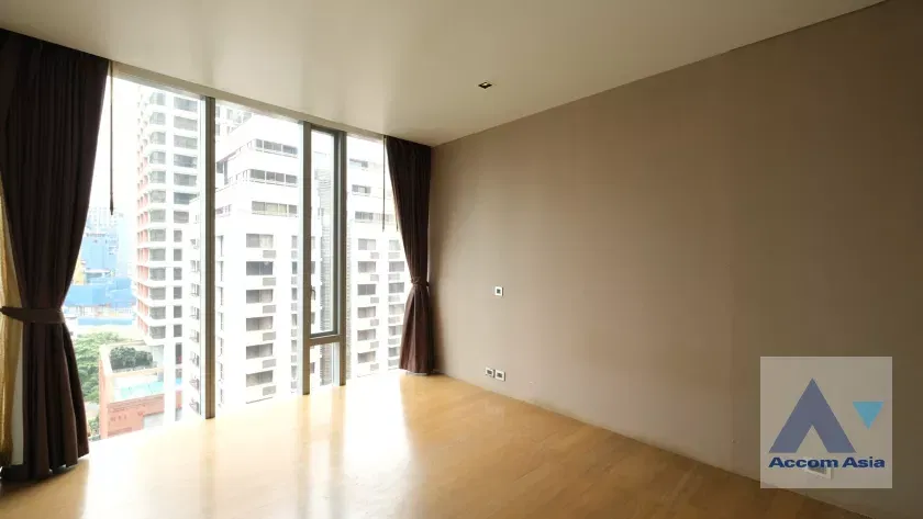 picture 🔼🔽 AccomA 📩  2 BR Condominium @Saladaeng Residences (1517757) - 11/20