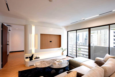 Condos for sale : For sale: 2-bedroom, 147 sq.m. large apartment in the heart of Asoke, Ruamjai Heights