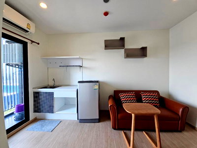 Condos for rent Rattanathibet Road : Plum Condo Central Station, a prime location condo next to Central Westgate and MRT Bang Yai, fully furnished, ready to move in, rent 6,800