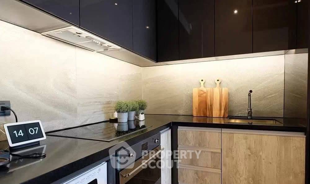 picture 2-BR Condo at The Lofts Asoke near MRT Phetchaburi (ID 2353679) - 15/18
