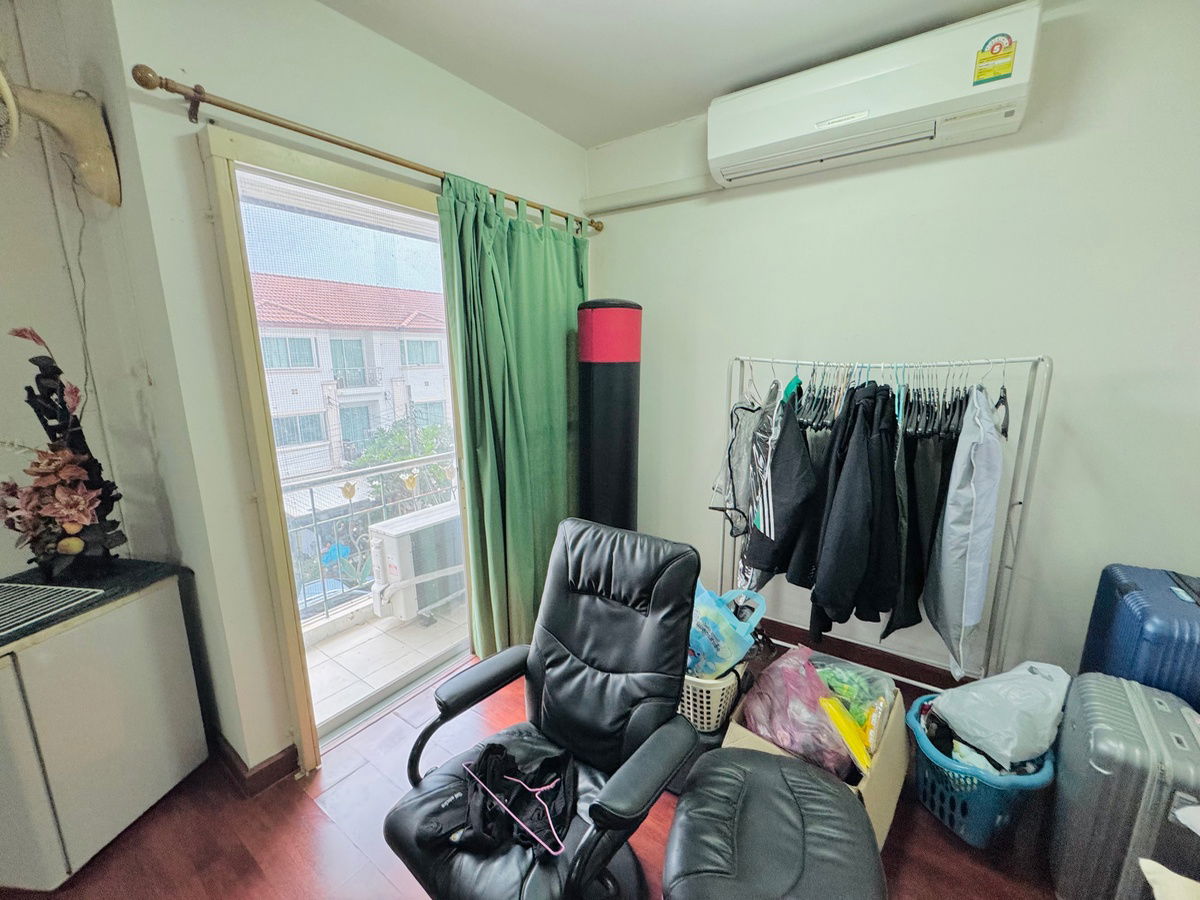 รูป ทาวน์โฮม 3 ชั้น  (หลังมุม)  ‼️ พหลโยธิน 48 ❌ปรับราคาเหลือ 3.19 ล้านเท่านั้น ❌ - รูปที่ 15/16