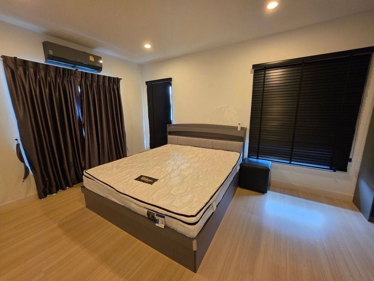 picture SMART HOME corner house for rent in Kanasiri Village, Salaya-Pinklao. Brand new, fully furnished, fully functional, ready to move in! - 2/14