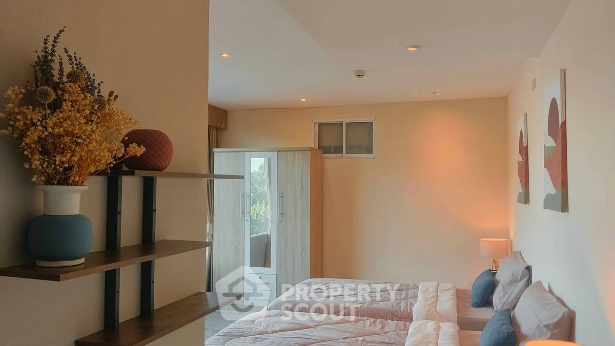 picture 3-BR Condo at Executive Residence 4 close to Phratamnak (ID 2354522) - 12/13