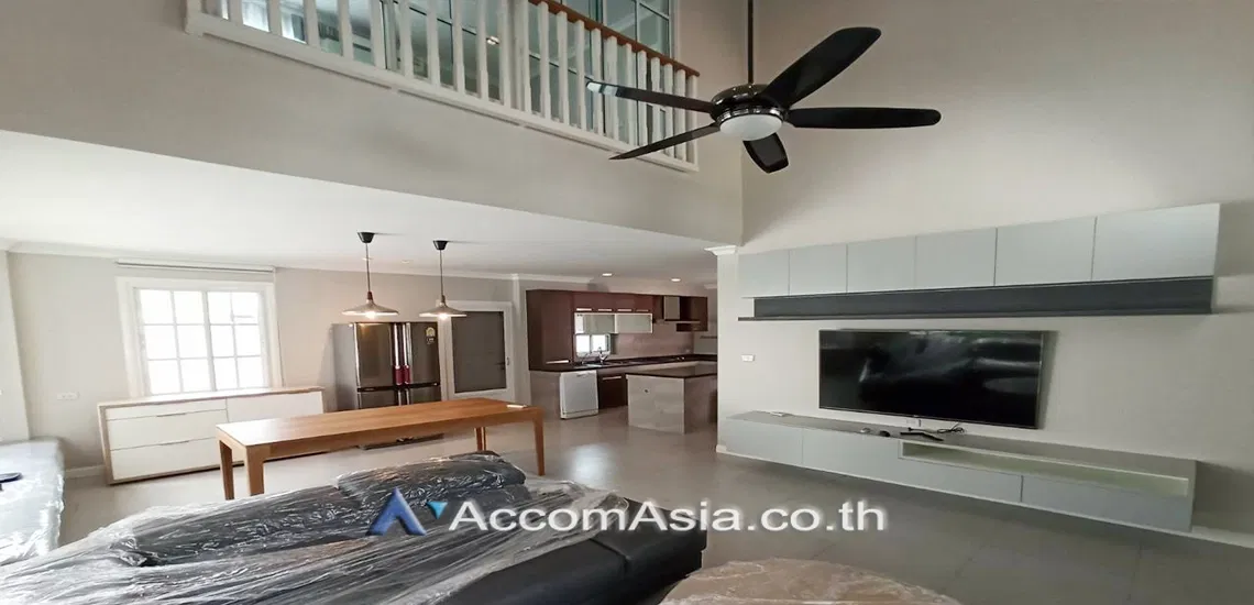 picture 🔼🔽 AccomA 📩  3 BR House @Fantasia Villa 3  (AA29523) - 1/18