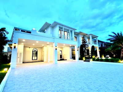 Houses for rent : WS4837 [Rent] Perfect Masterpiece – Sukhumvit 77 💰 Rent 365,000 baht/month 📍 BTS Bearing