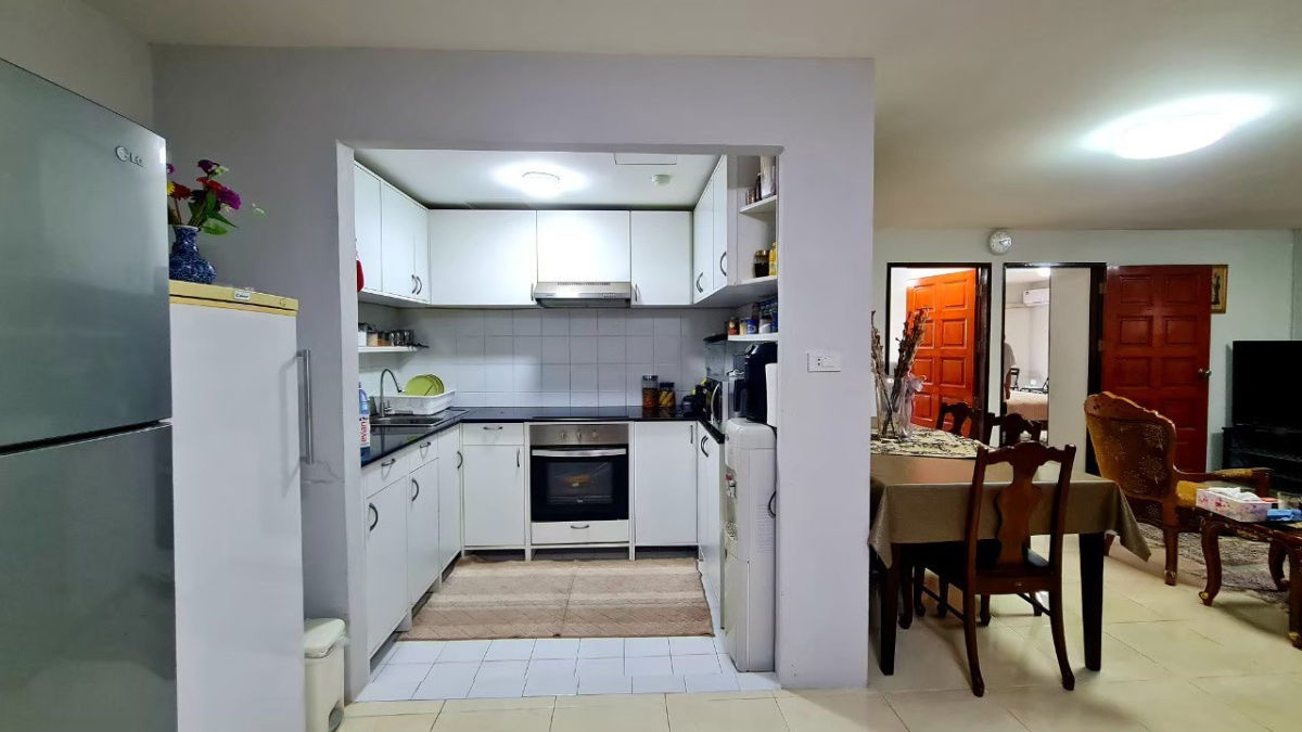 picture Fully furnished room for rent , near ARL and MRT Huamak station - 9/22