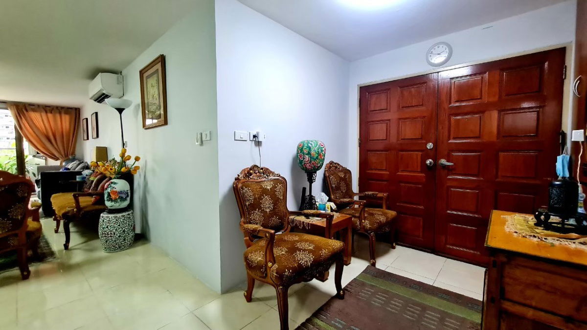 picture Fully furnished room for rent , near ARL and MRT Huamak station - 5/22