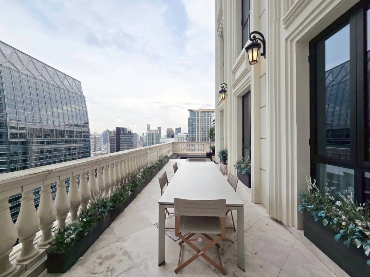picture ❖ Nice Decoration ❖ 15+ floor, size 375.62 sq.m. | 3 bedrooms, fully furnished | Condominium near Central Embassy only 1 min., BTS Phloen Chit 3 mins. - 13/21