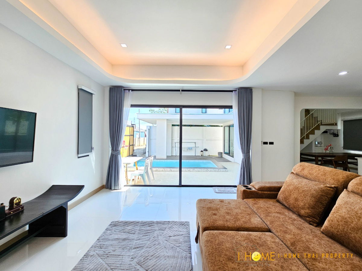 picture Two-story pool villa for rent with 2 bedrooms,3 toilets and 1 kitchen.  - 10/30