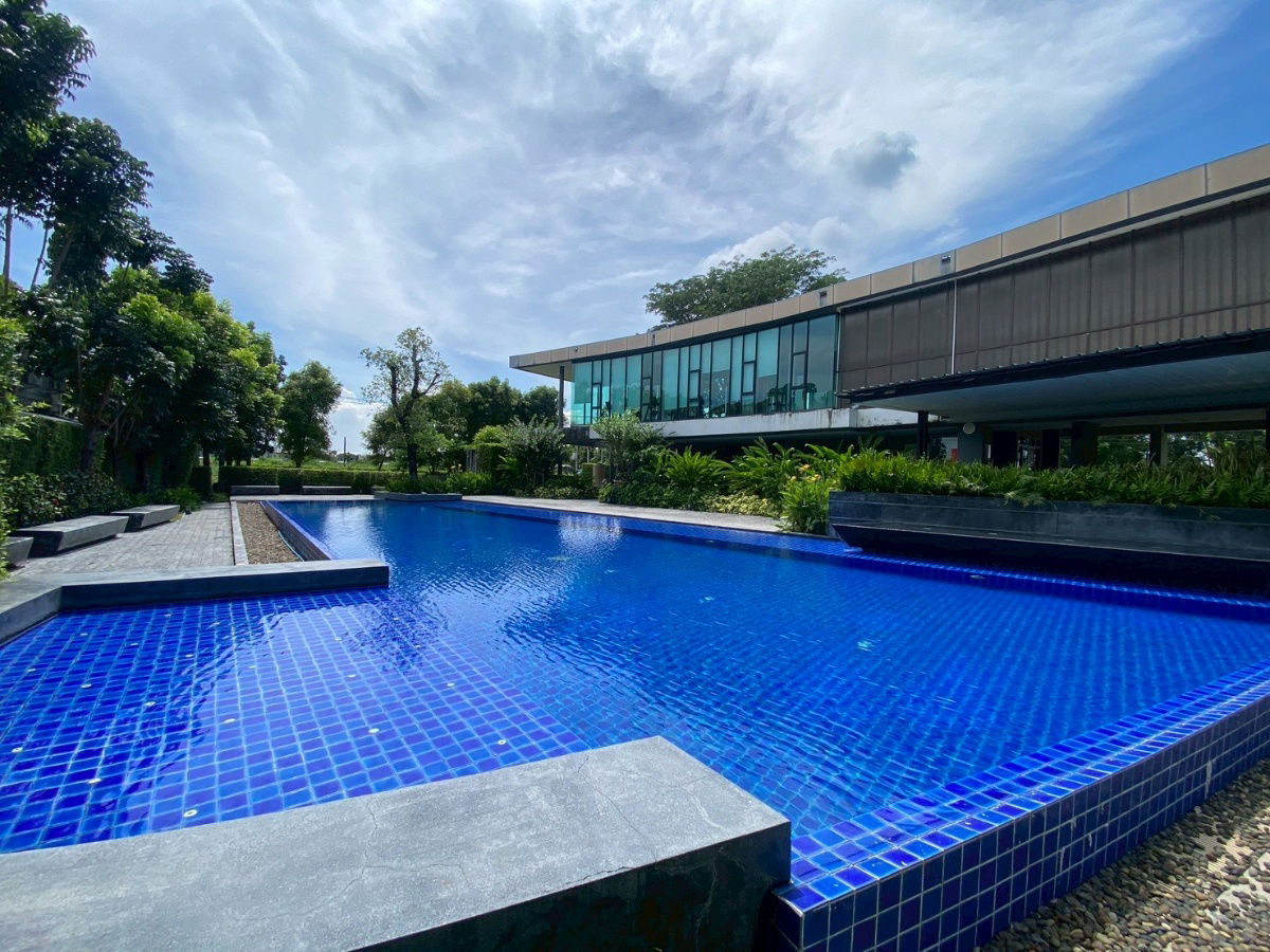 รูป บ้านเดี่ยว ลาดกระบัง หลวงแพ่ง ฉะเชิงเทรา หมู่บ้านโมดิว่า ทำเลใกล้สนามบินสุวรรณภูมิ ใกล้เดอพาซิโอมอลล์ นัดชมบ้านก่อน เบอร์นี้เลย 085-318-6868 คุณวา - รูปที่ 4/18