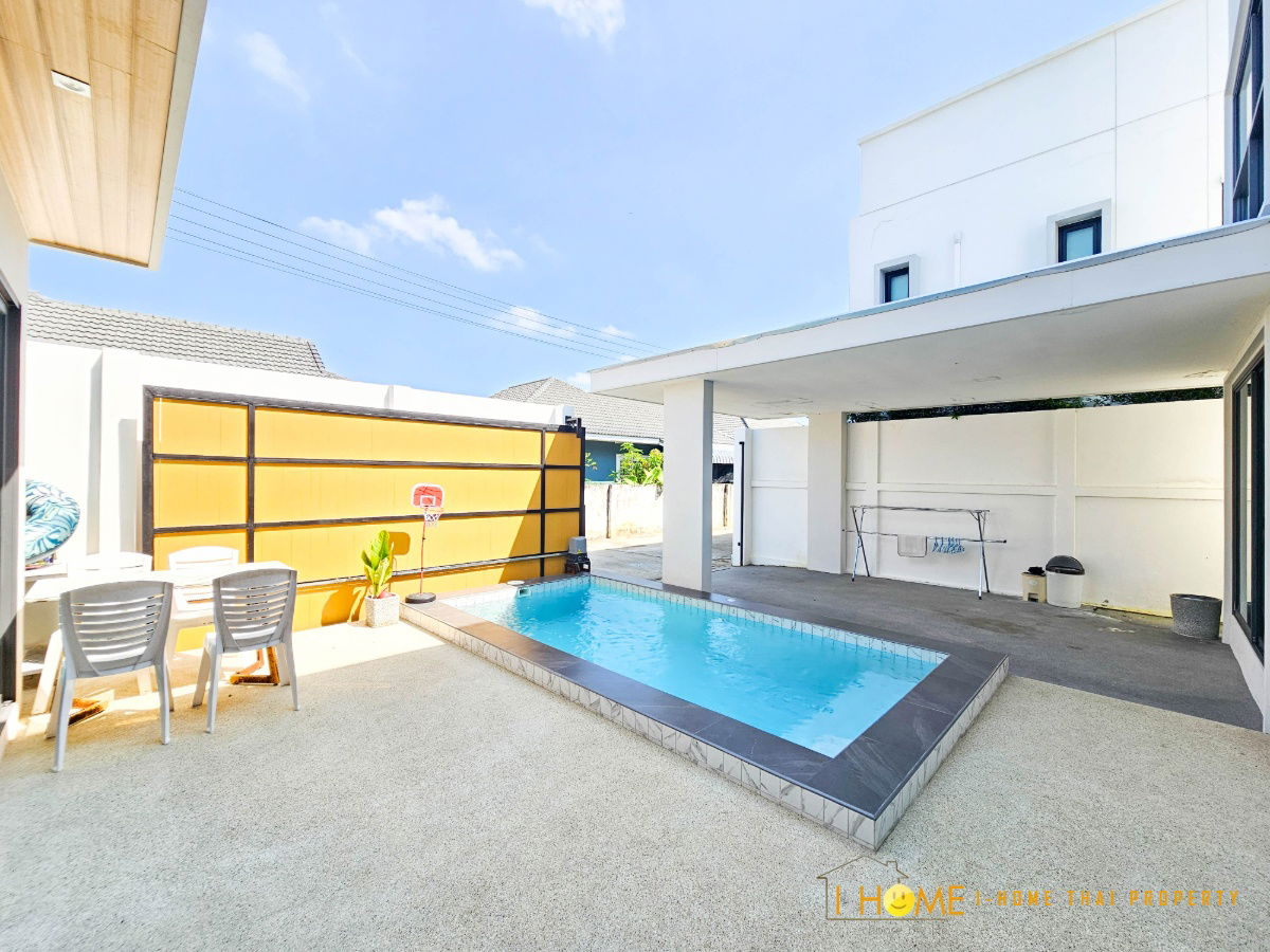 picture Two-story pool villa for rent with 2 bedrooms,3 toilets and 1 kitchen.  - 6/30