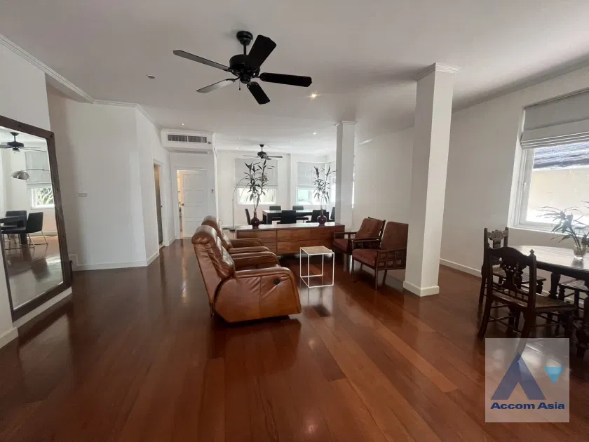 รูป 🔼🔽 AccomA 📩 Pet friendly 4 BR House in Khlong Toei Nuea (AA29516) - รูปที่ 6/20