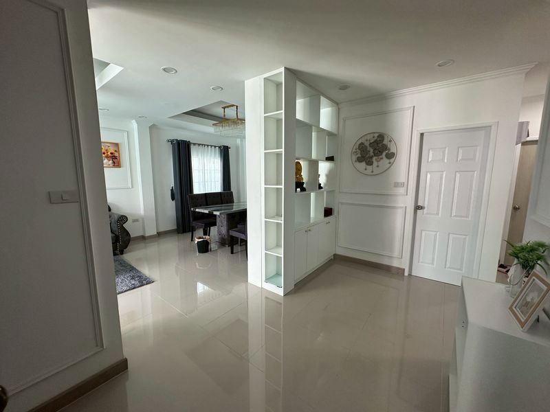 picture For Rent Phanthip Village 5 Bedrooms 4 Bathrooms - 14/17