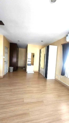 picture Two storey house for rent with 4 bedrooms,4 toilets and 1 kitchen.  - 11/17