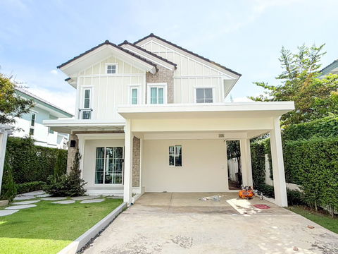 For rent, single house Villaggio2 Srinakarin-Bangna, 4 Bedrooms, beautifully decorated, Free wi-fi