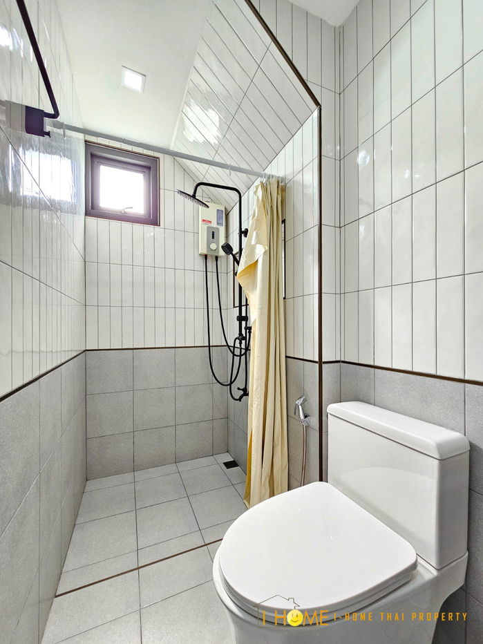 picture Two-story pool villa for rent with 2 bedrooms,3 toilets and 1 kitchen.  - 25/30
