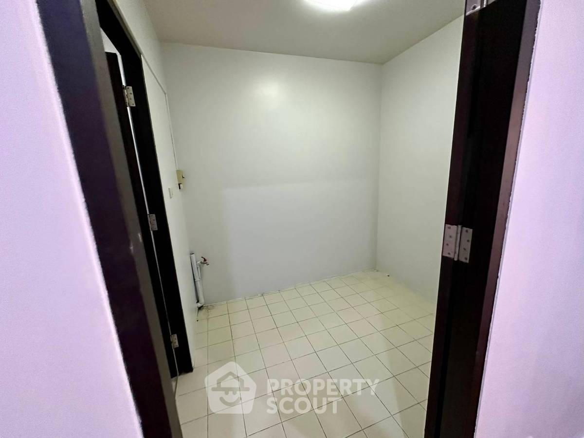 picture 3-BR Condo at The Cadogan Private Residence near BTS Phrom Phong (ID 887150) - 24/34
