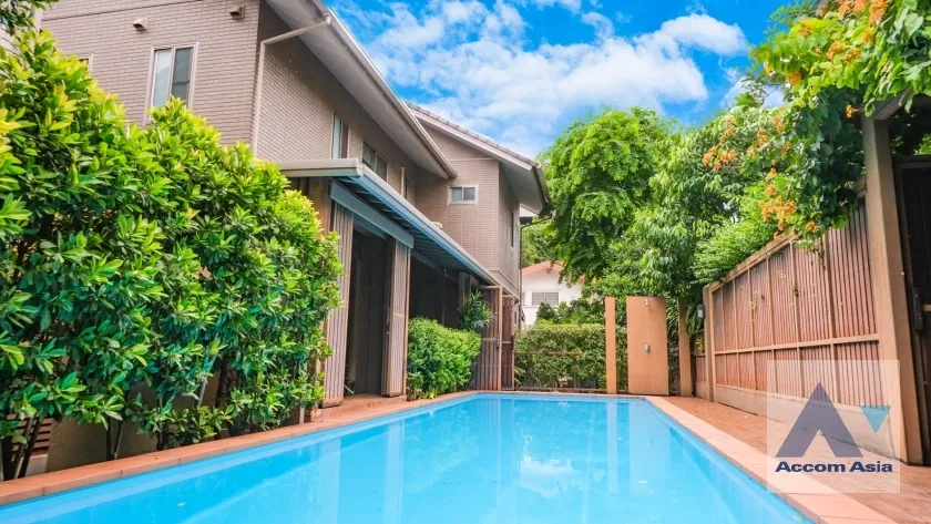 รูป 🔼🔽 AccomA 📩 Pet friendly 3 BR House in Klong Tan (13000279) - รูปที่ 2/18