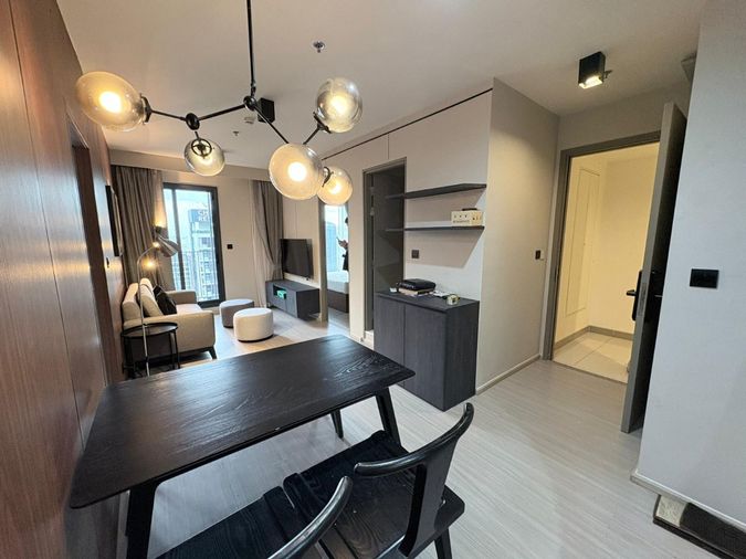 Life Asoke Hype - Nice unit - 30,000 baht, 2 Bedroom,1 Living room (Line ID: meigood777)