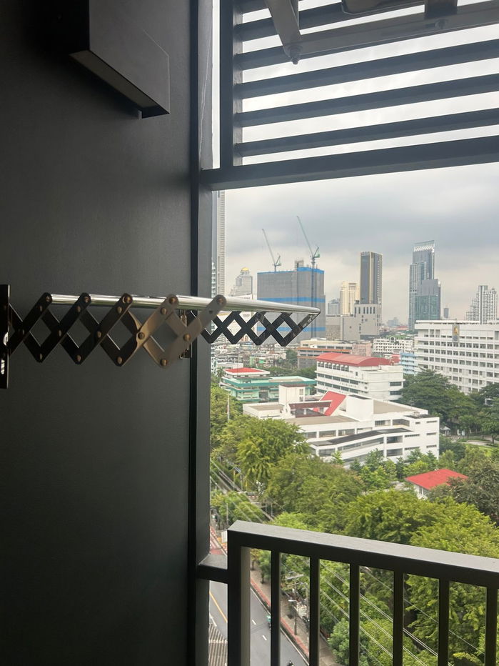 picture Code: KJ9189  for rent FLO by Sansiri // Line ID: @kjcondo (with @) // - 9/10