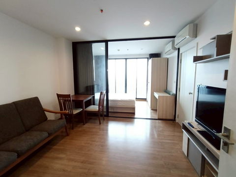 For rent, the tree interchange, 1-bed 36 sqm building A, floor 33 (with washing machine) 🆔 line: ey_annie