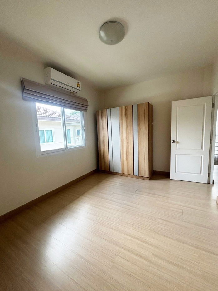 picture A house two storeys for rent with 3 bedrooms,3 toilets and 1 kitchen. - 7/14
