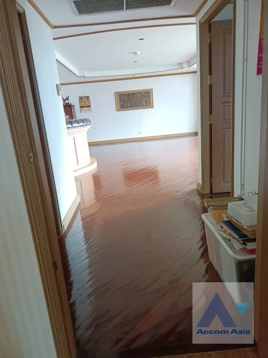 picture 🔼🔽 AccomA 📩 Wide Balcony with Open City View ( AA44775 ) - 5/5