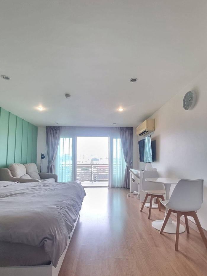 picture 🔥 Room for RENT! at Rawee Waree Condominium  in Nimman area - near to 7-11, University, Supermarke, Cafe, Hospital and etc. - 1/9