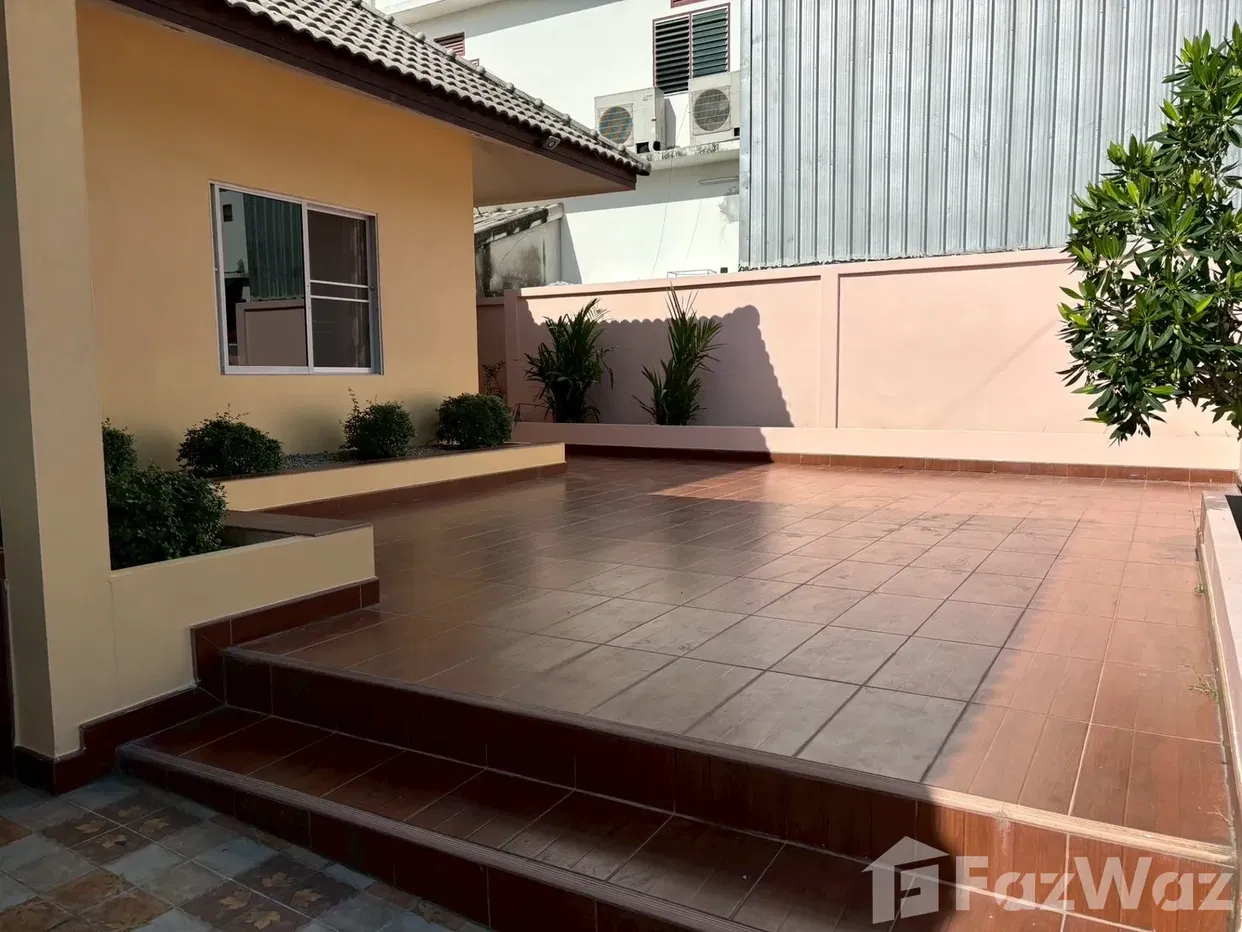 รูป For Rent: Beautiful 3-Bedroom, 2-Bathroom House in Pattaya 5747748 - รูปที่ 4/15