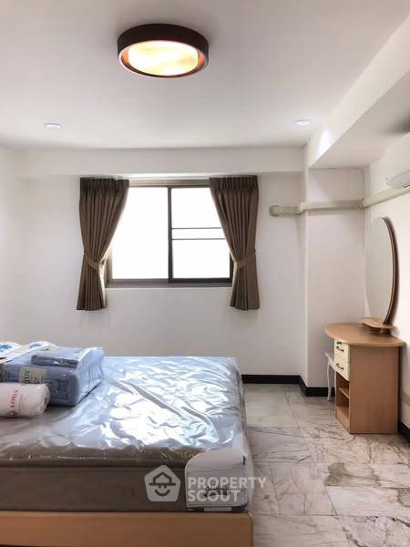 รูป คอนโด 2-ห้องนอน ที่ รอยัล คาสเซอร์ สุขุมวิท ใกล้ BTS พร้อมพงษ์ (ID 2355818) - รูปที่ 2/10