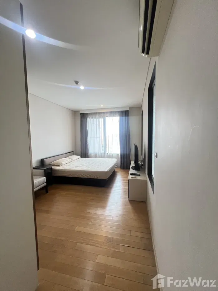 picture 2 Bed 2 Bath for RENT at Villa Asoke 2001583 - 8/10