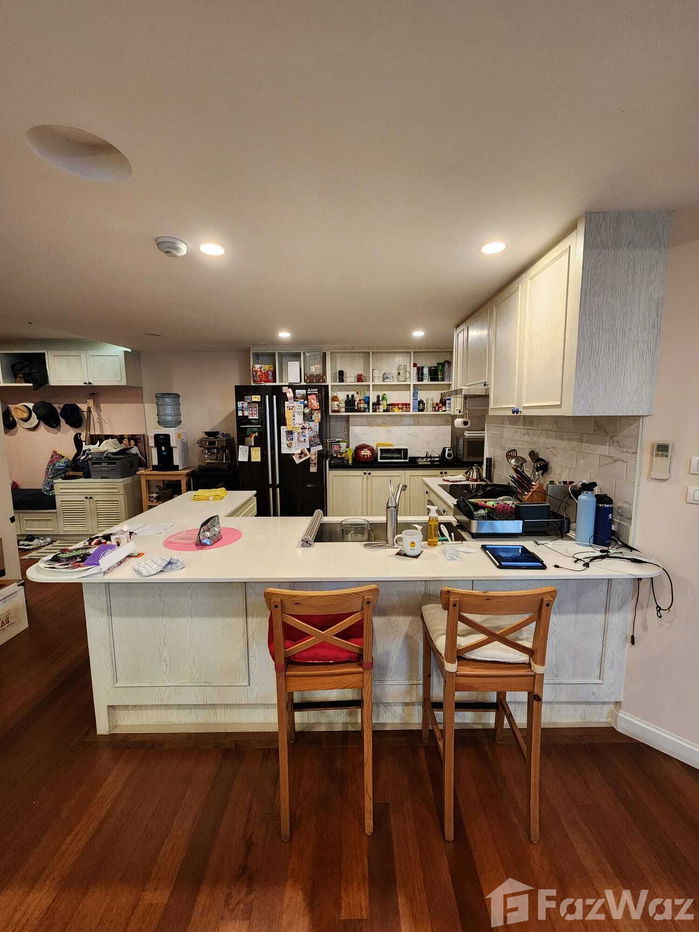 picture Fully renovated 2 bed 2 bath condo; ready to move in 1738354 - 6/14