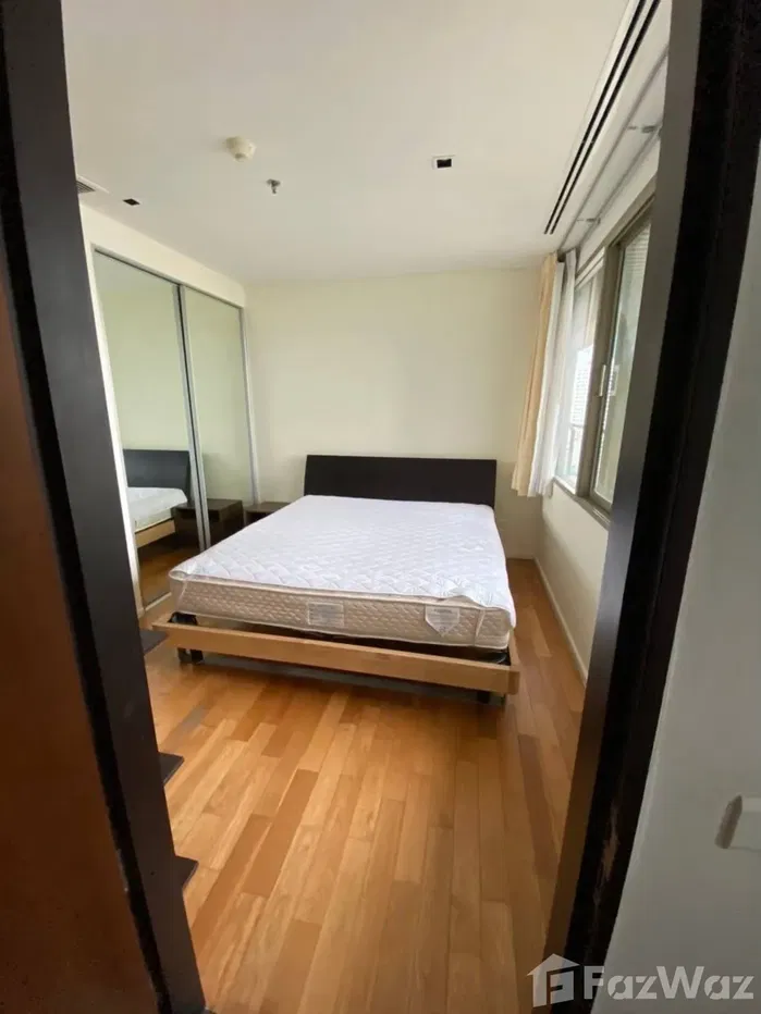 picture Near Asoke BTS Station 2017113 - 10/16