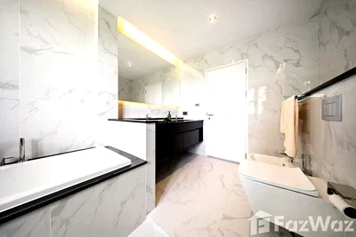 Houses for sale Chonburi : 6 Bedroom House for sale at Highgrove Villas  2006751