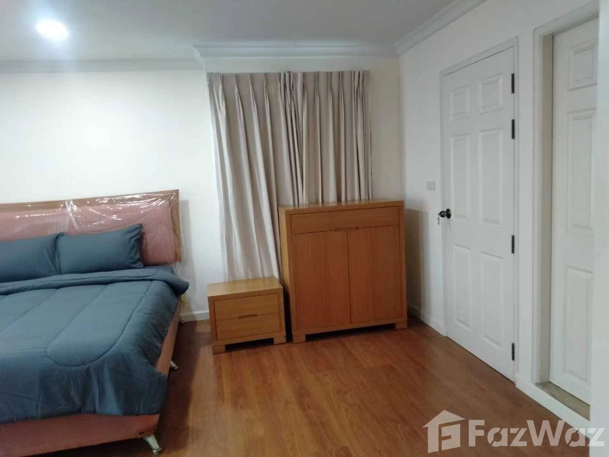 picture 3 bedrooms 2 bathrooms 1884121 - 9/14