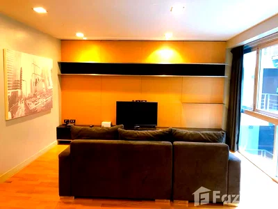 คอนโดให้เช่า : คอนโดให้เช่า 2 ห้องนอน ในโครงการ ควอด สีลม 1947131