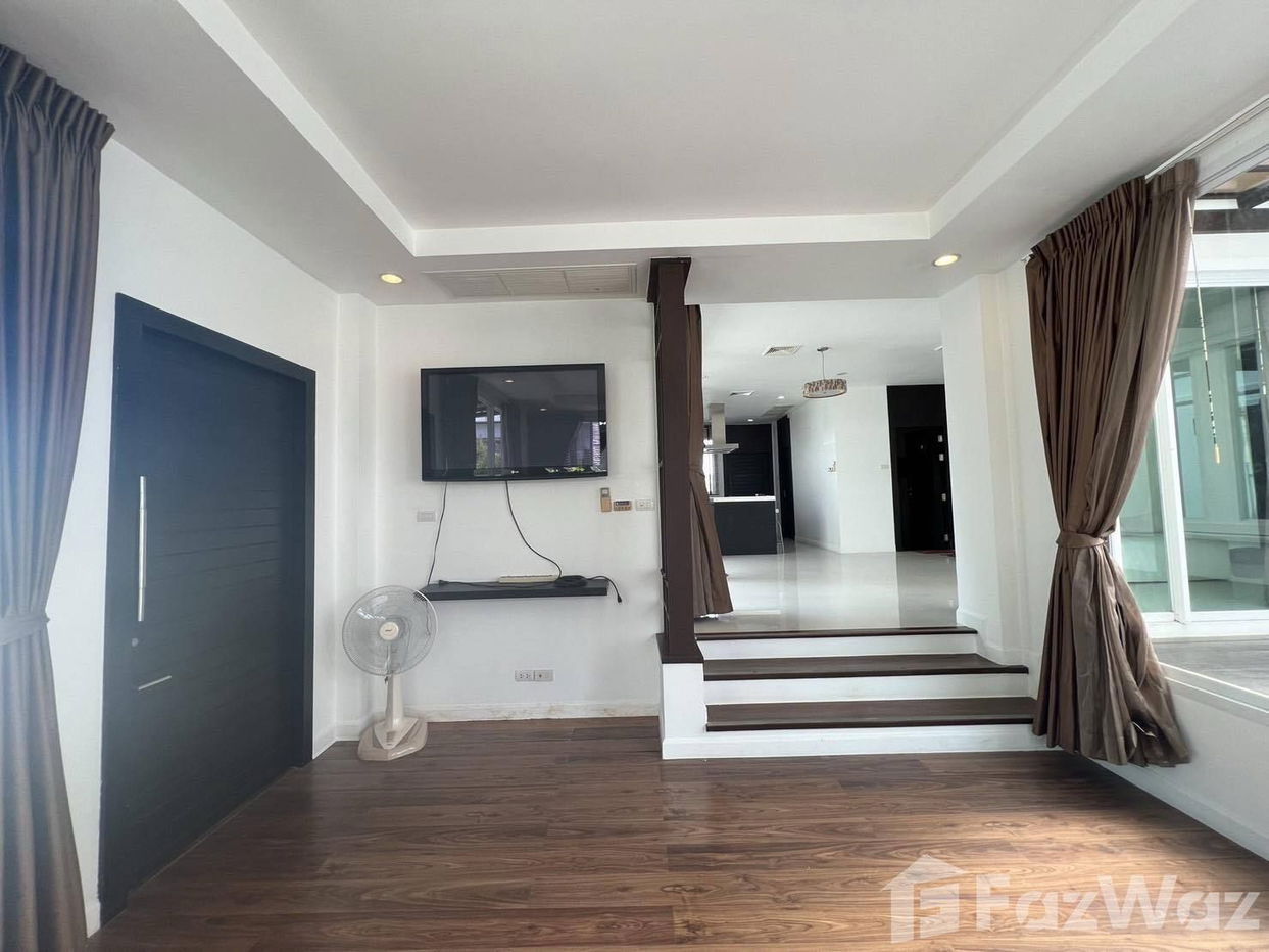 picture Villa for Sale with Rooftop Terrace at Hua Hin Seaview 1679926 - 4/21