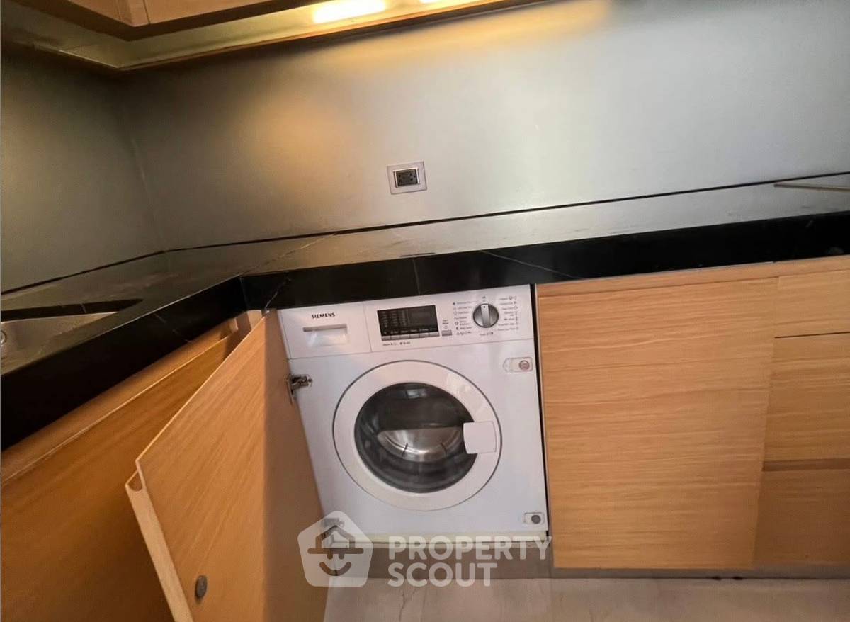 รูป คอนโด 1-ห้องนอน ที่ ศาลาแดง เรสซิเด้นซ์ คอนโดมิเนียม ใกล้ MRT สีลม (ID 2356427) - รูปที่ 7/10