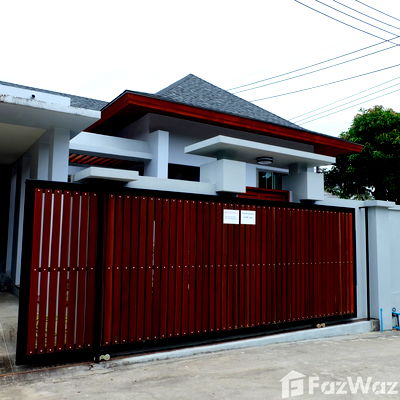 Houses for sale Wiset Road Phuket : 2 Bedroom Villa for sale in Rawai, Phuket  1087582