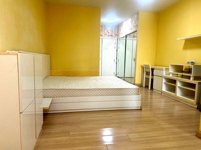 เช่าคอนโด ประตูน้ำ : คอนโดเอส  เปซ อโศก รัชดา อาคารเอ 31ตร.ม แยกเป็นสัดส่วน 1 ห้องนอน 1 ห้องนั่งเล่น