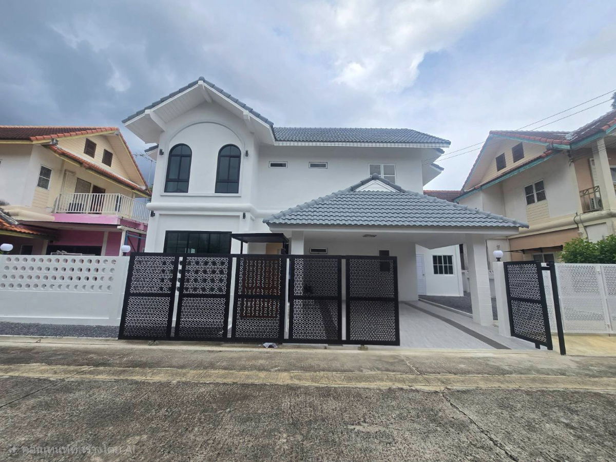 รูป บ้านเดี่ยวหลังใหญ่ กำลังรีโนเวทใหม่ กว้าง ราคาคุ้ม หมู่บ้าน ฮาร์โมนี่วิลล์ ถนนสุขาภิบาล5 ซอย80 แขวงออเงิน เขตสายไหม - รูปที่ 2/49